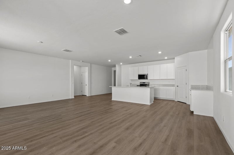 18198 Mohave St, Goodyear, AZ 85338