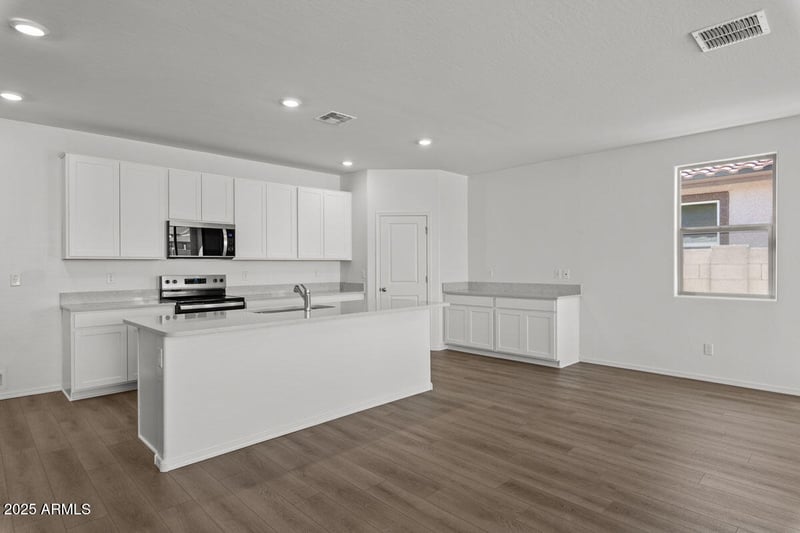 18198 Mohave St, Goodyear, AZ 85338