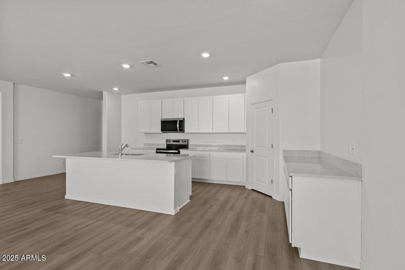 18198 Mohave St, Goodyear, AZ 85338