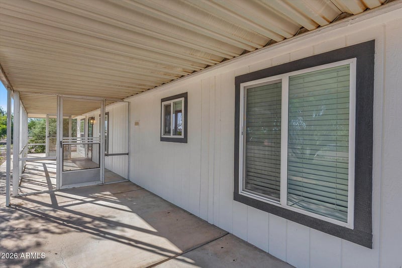 182 E 18th Ln E, Apache Junction, AZ 85119