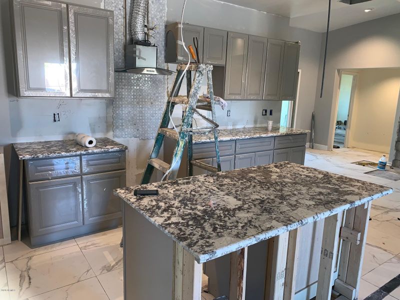 182 N Saguaro Dr, Apache Junction, AZ 85120