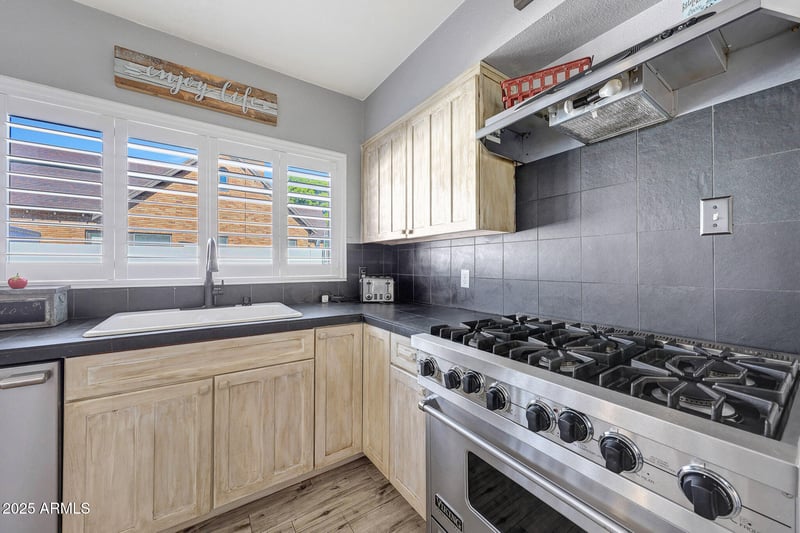 1820 7th Ave, Phoenix, AZ 85007