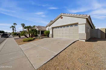 1820 E Countrywalk Ln, Chandler, AZ 85225