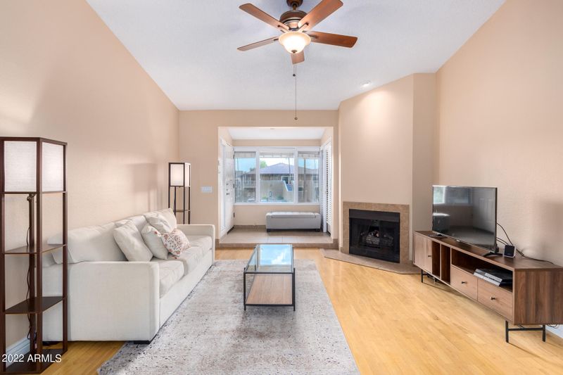1820 E Morten Ave #220, Phoenix, AZ 85020