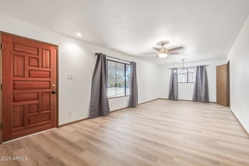 1820 Hazelwood St, Phoenix, AZ 85015