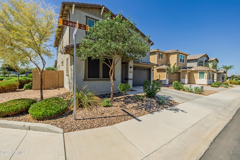 1820 Jesse Pl, Chandler, AZ 85286