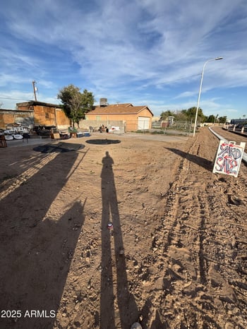 1820 Jones Ave, Phoenix, AZ 85040