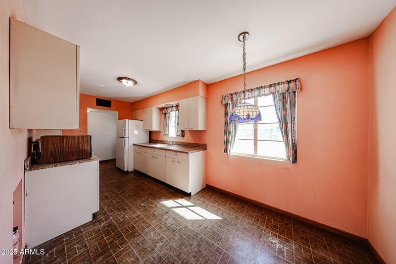 1820 Northview Ave, Phoenix, AZ 85021