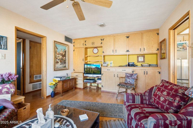 1820 W Coolidge St, Phoenix, AZ 85015