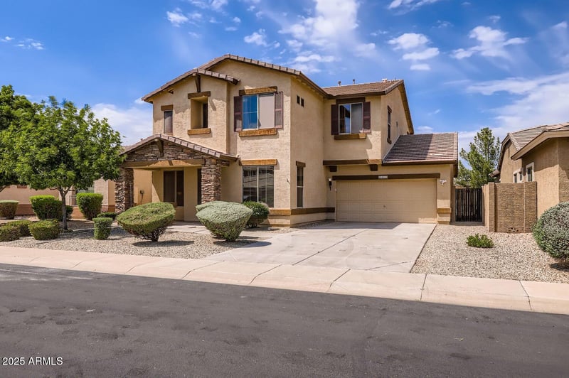 18200 Paradise Ln, Surprise, AZ 85388