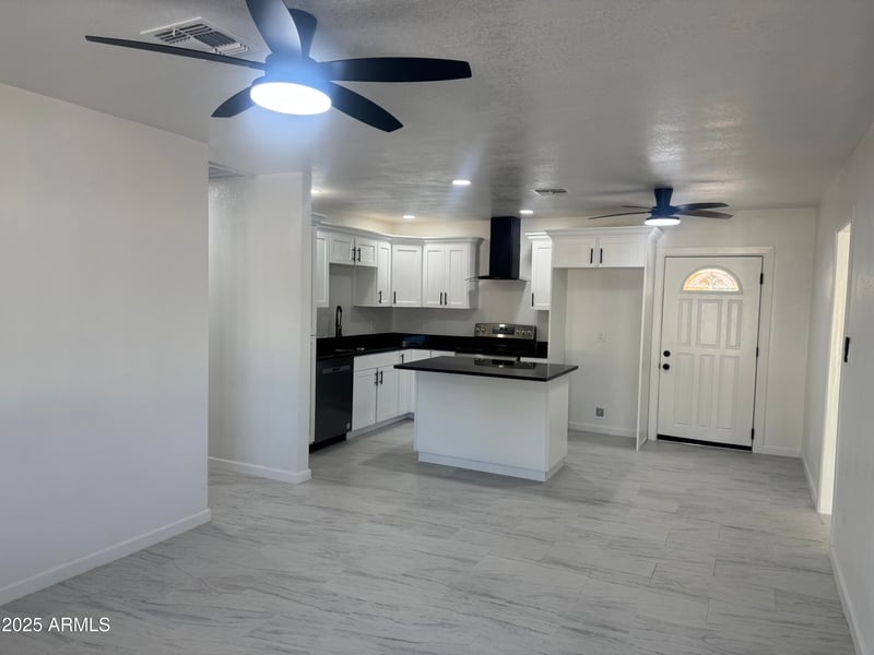 18201 22nd Ave, Phoenix, AZ 85023