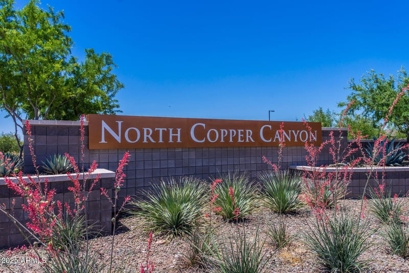 18202 Calle Lejos --, Surprise, AZ 85387