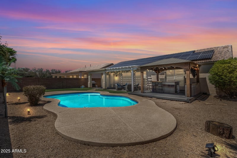 18203 Port Royale Ln, Surprise, AZ 85388