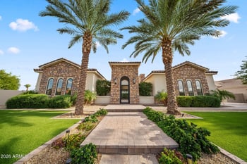 18203 W Solano Ct, Litchfield Park, AZ 85340