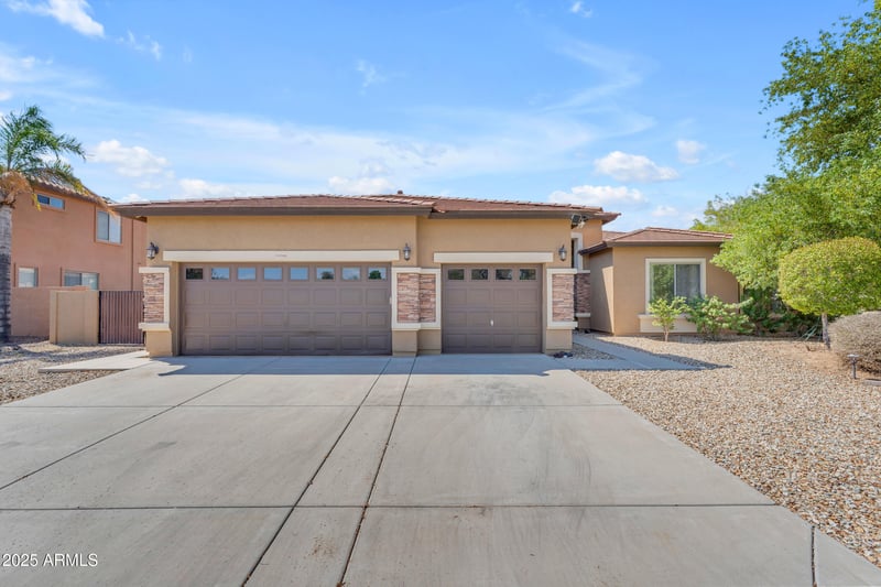 18206 Lisbon Ln, Surprise, AZ 85388