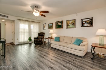 18206 N Stonebrook Dr, Sun City West, AZ 85375