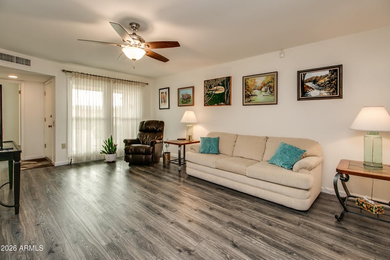18206 N Stonebrook Dr, Sun City West, AZ 85375