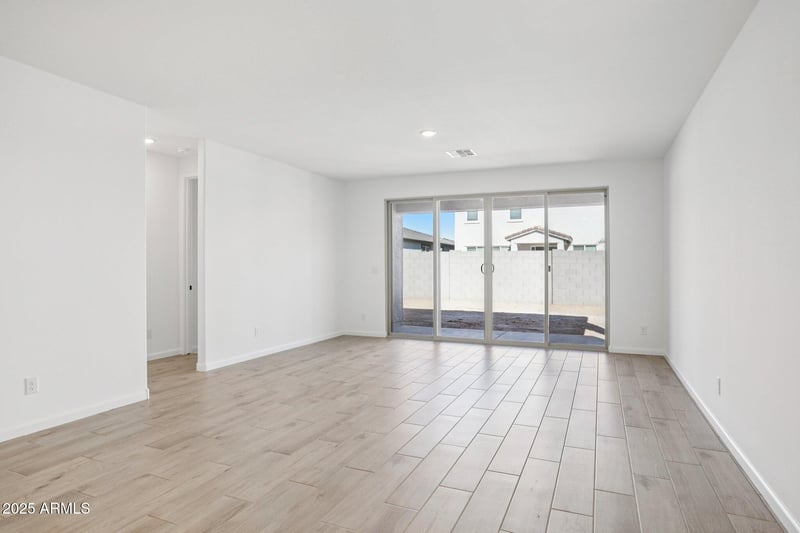 18208 La Senda Dr, Surprise, AZ 85387