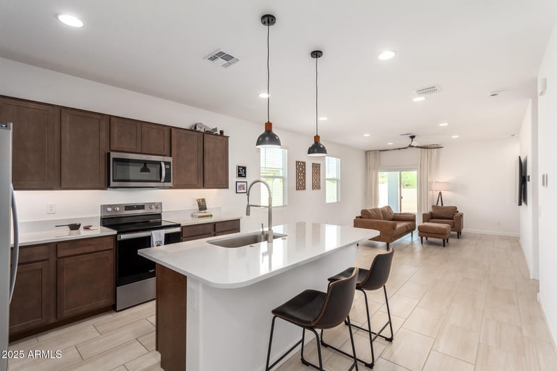 1821 239th Dr, Buckeye, AZ 85326