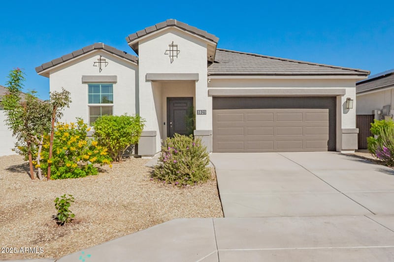 1821 239th Dr, Buckeye, AZ 85326