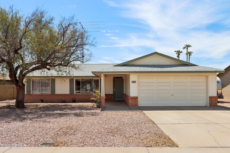 1821 Colgate Dr, Tempe, AZ 85283