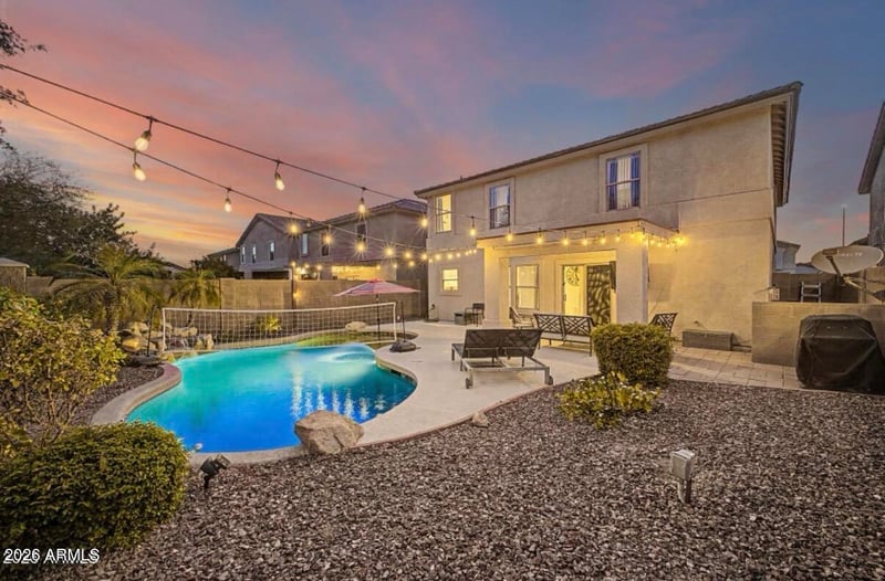 1821 E Patrick Ln, Phoenix, AZ 85024