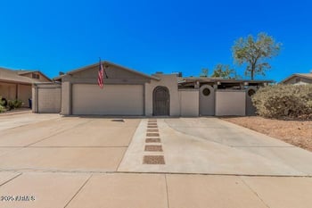 1821 Mission Dr, Chandler, AZ 85224