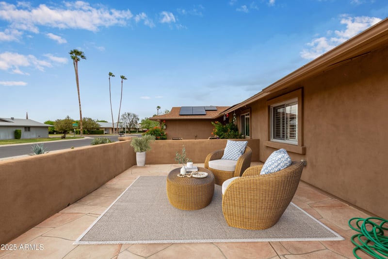 18211 Conestoga Dr, Sun City, AZ 85373