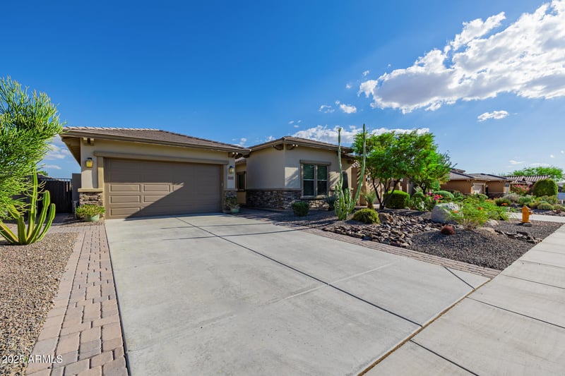 18211 Sequoia Dr, Goodyear, AZ 85338
