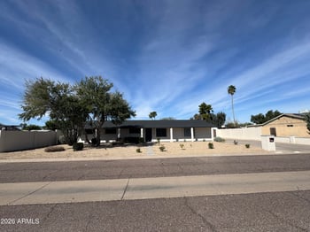 18212 43rd Pl, Phoenix, AZ 85032