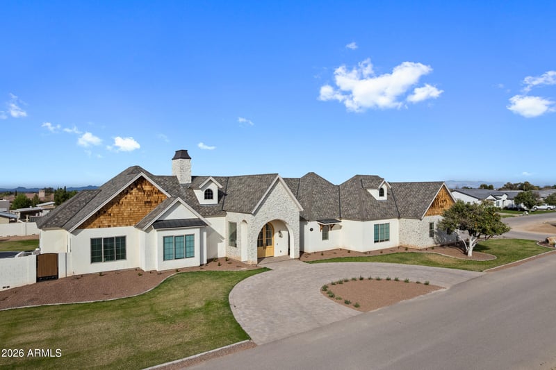 18212 Navajo Dr, Queen Creek, AZ 85142