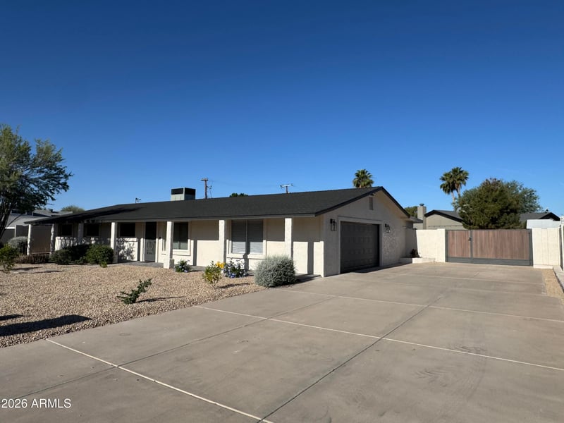 18212 43rd Pl, Phoenix, AZ 85032