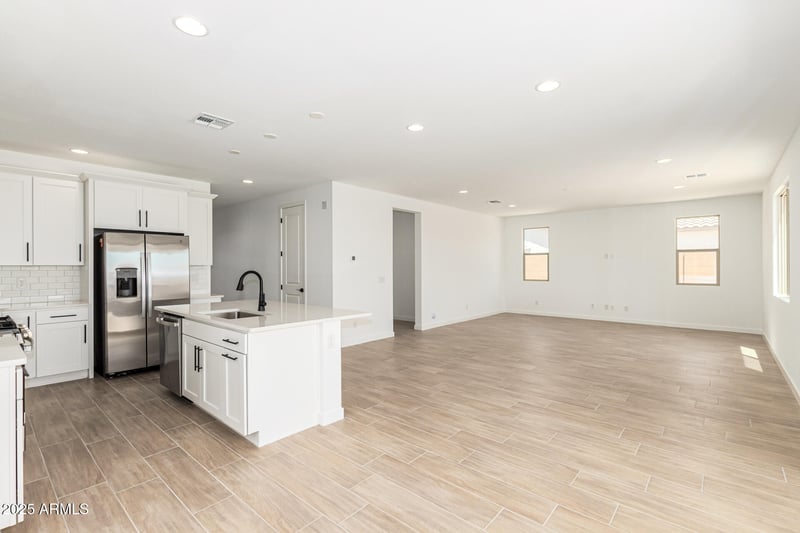18213 Hess St, Goodyear, AZ 85338