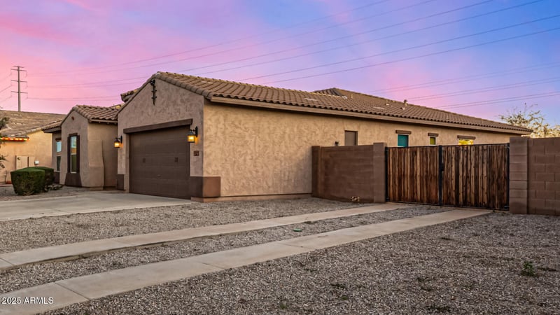 18213 Monterosa St, Goodyear, AZ 85395