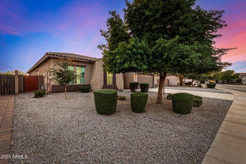 18213 Monterosa St, Goodyear, AZ 85395