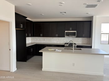 18213 Pioneer St, Goodyear, AZ 85338