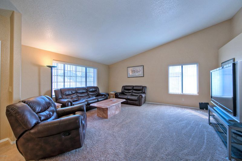 18214 N 61st Ave, Glendale, AZ 85308