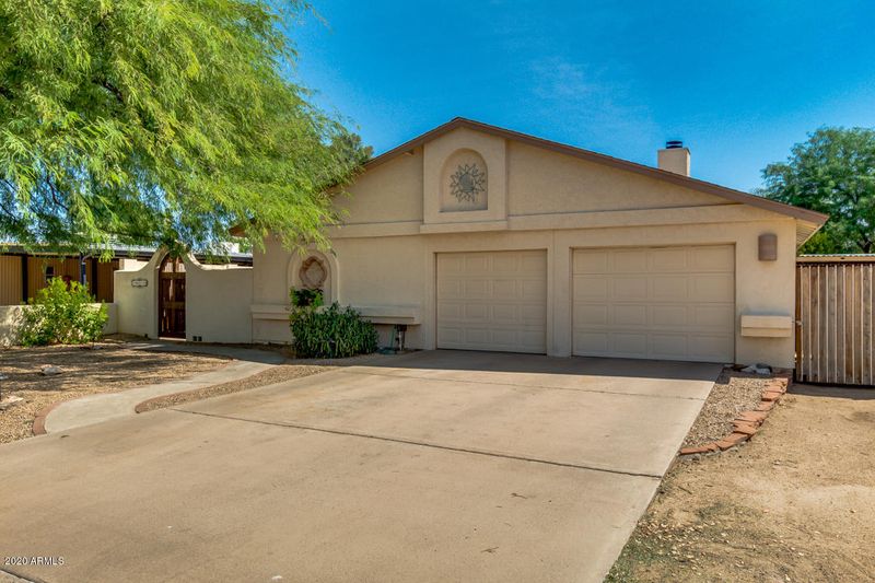 18215 N 1st Pl, Phoenix, AZ 85022