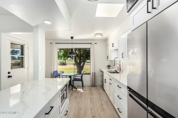 18218 99th Dr, Sun, AZ 85373