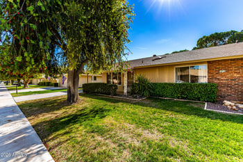 18218 99th Dr, Sun City, AZ 85373