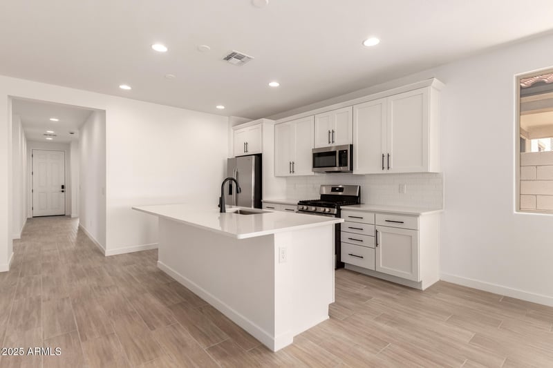 18219 Hess St, Goodyear, AZ 85338