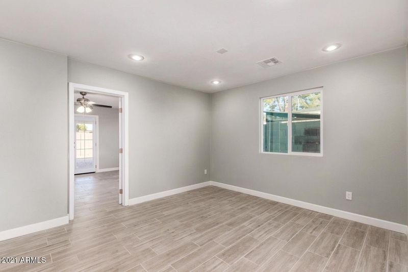 1822 E Cheery Lynn Rd, Phoenix, AZ 85016