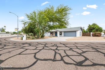 18221 42nd St, Phoenix, AZ 85032