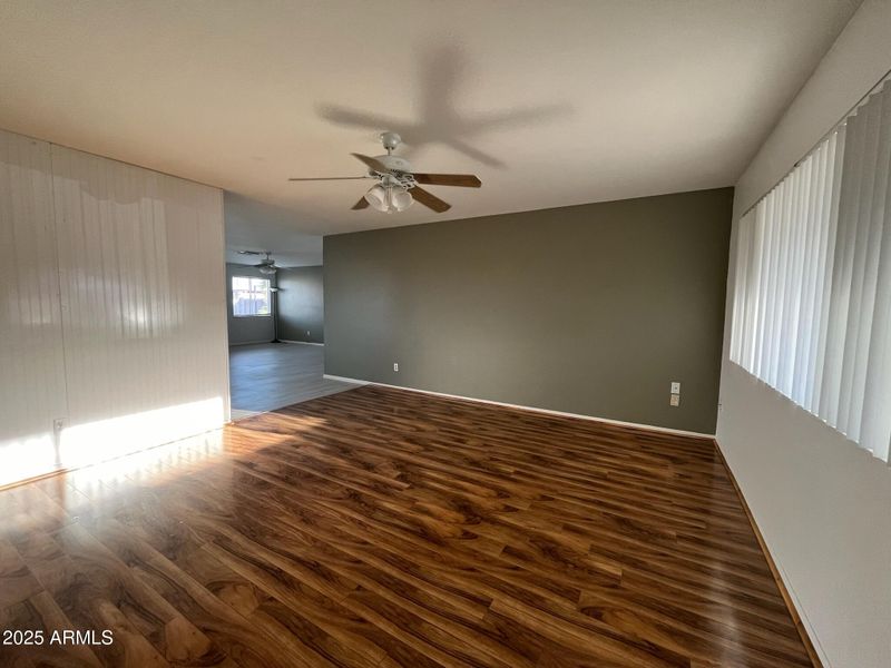 18221 N 56th Ln, Glendale, AZ 85308