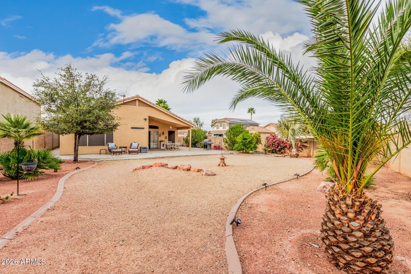 18221 Skyhawk Dr, Surprise, AZ 85374