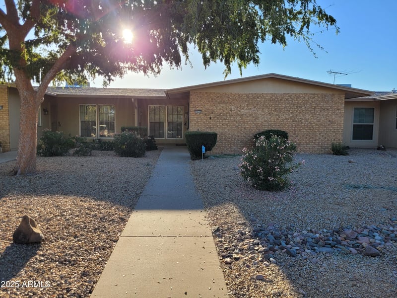 18222 Stonebrook Dr, Sun City West, AZ 85375