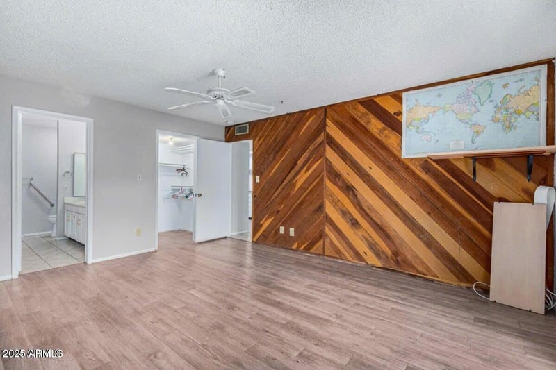18225 45th Ave, Glendale, AZ 85308