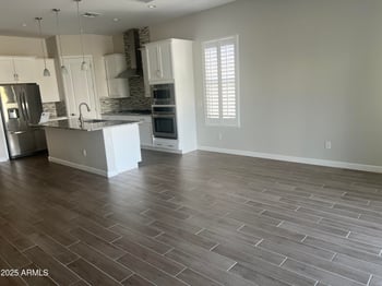 18225 66th Way, Phoenix, AZ 85054