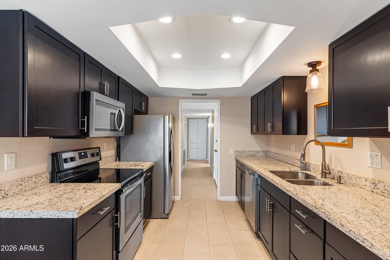 18226 104th Ave, Sun City, AZ 85373