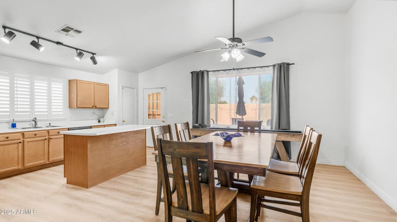 18229 89th Dr, Peoria, AZ 85382